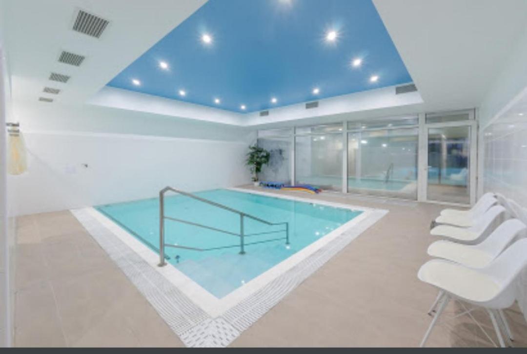Apartmany Centro & Jacuzzi Piest'any Exterior photo