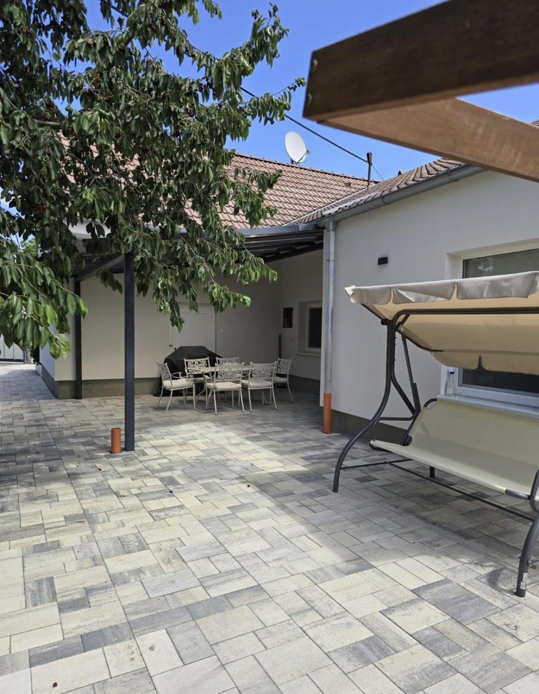 Apartmany Centro & Jacuzzi Piest'any Exterior photo