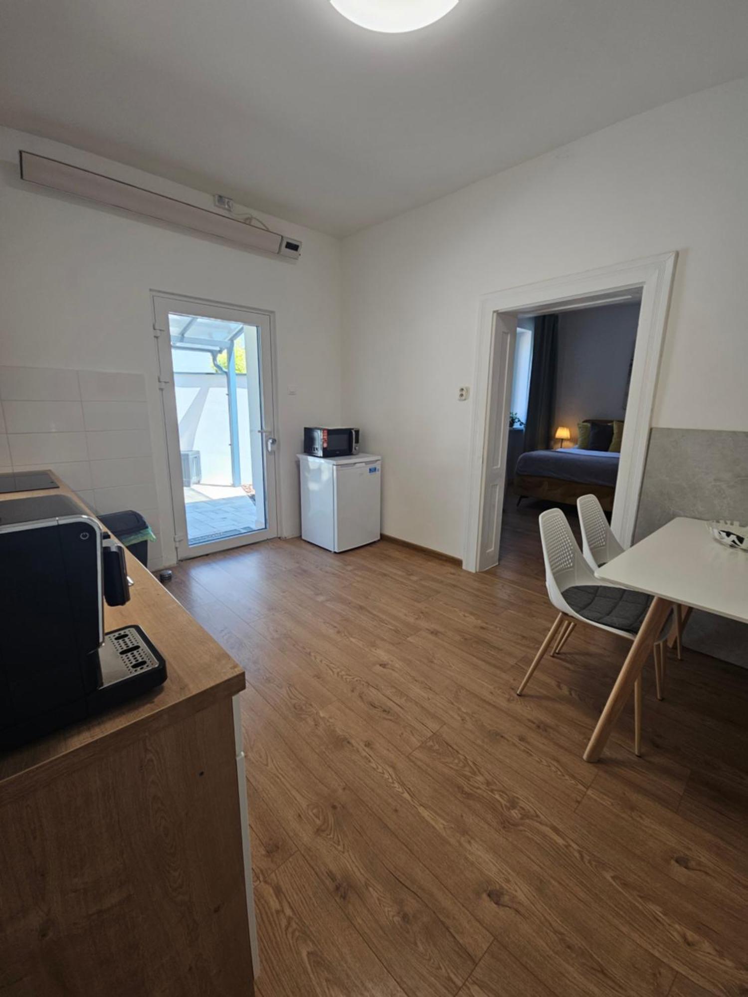 Apartmany Centro & Jacuzzi Piest'any Exterior photo