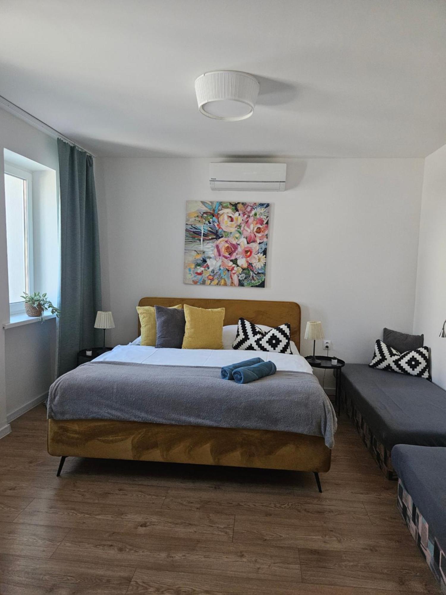 Apartmany Centro & Jacuzzi Piest'any Exterior photo